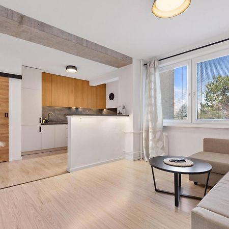 Barbyb Apartment - With Free Parking Bratislava Exterior foto