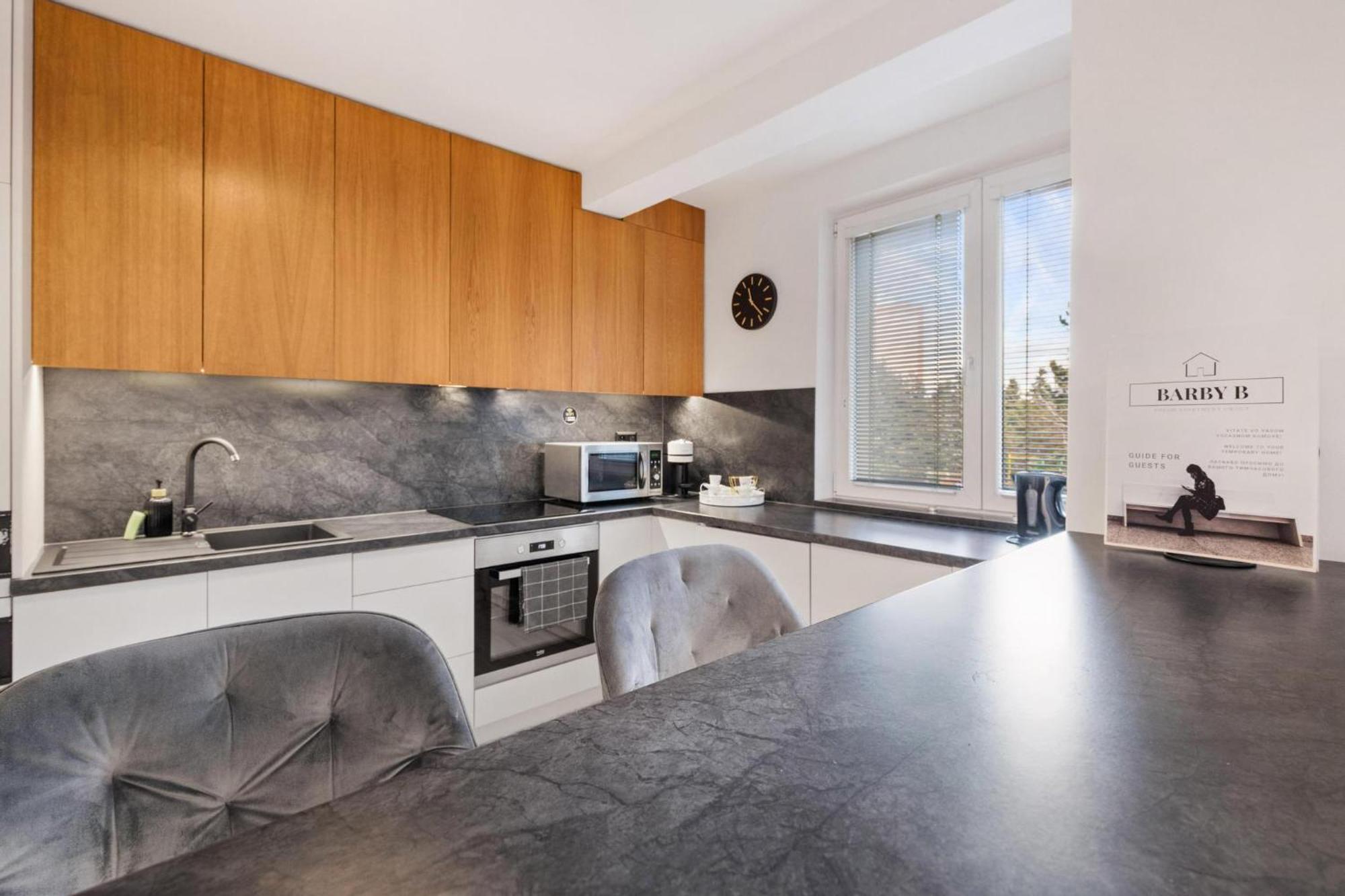 Barbyb Apartment - With Free Parking Bratislava Exterior foto