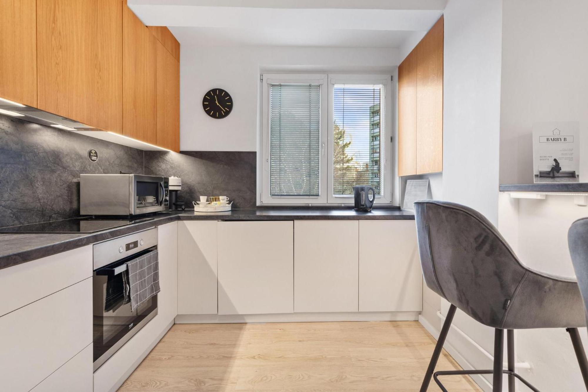 Barbyb Apartment - With Free Parking Bratislava Exterior foto