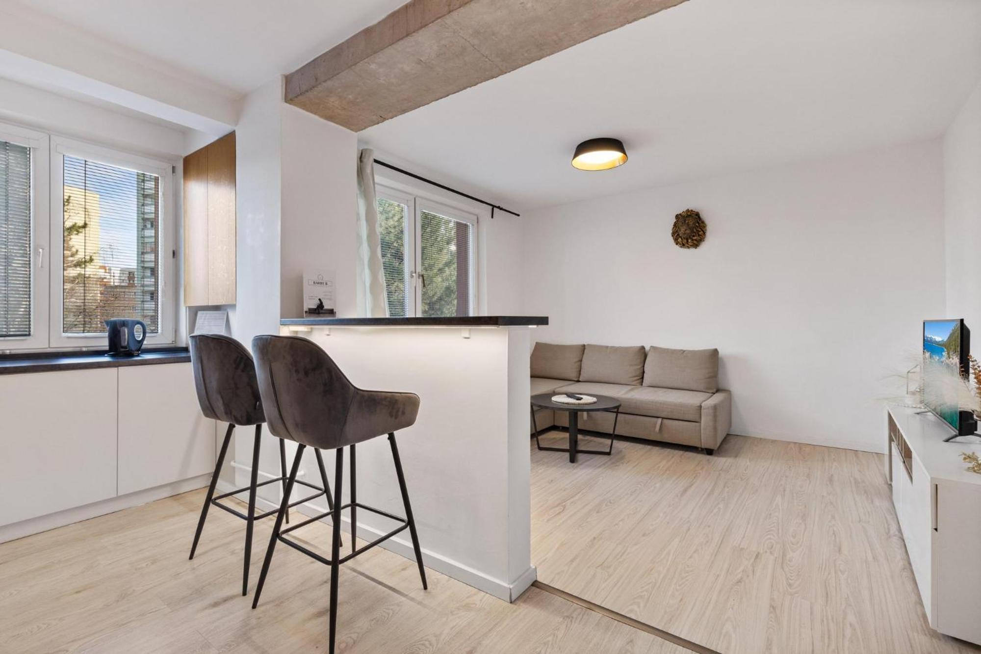 Barbyb Apartment - With Free Parking Bratislava Exterior foto